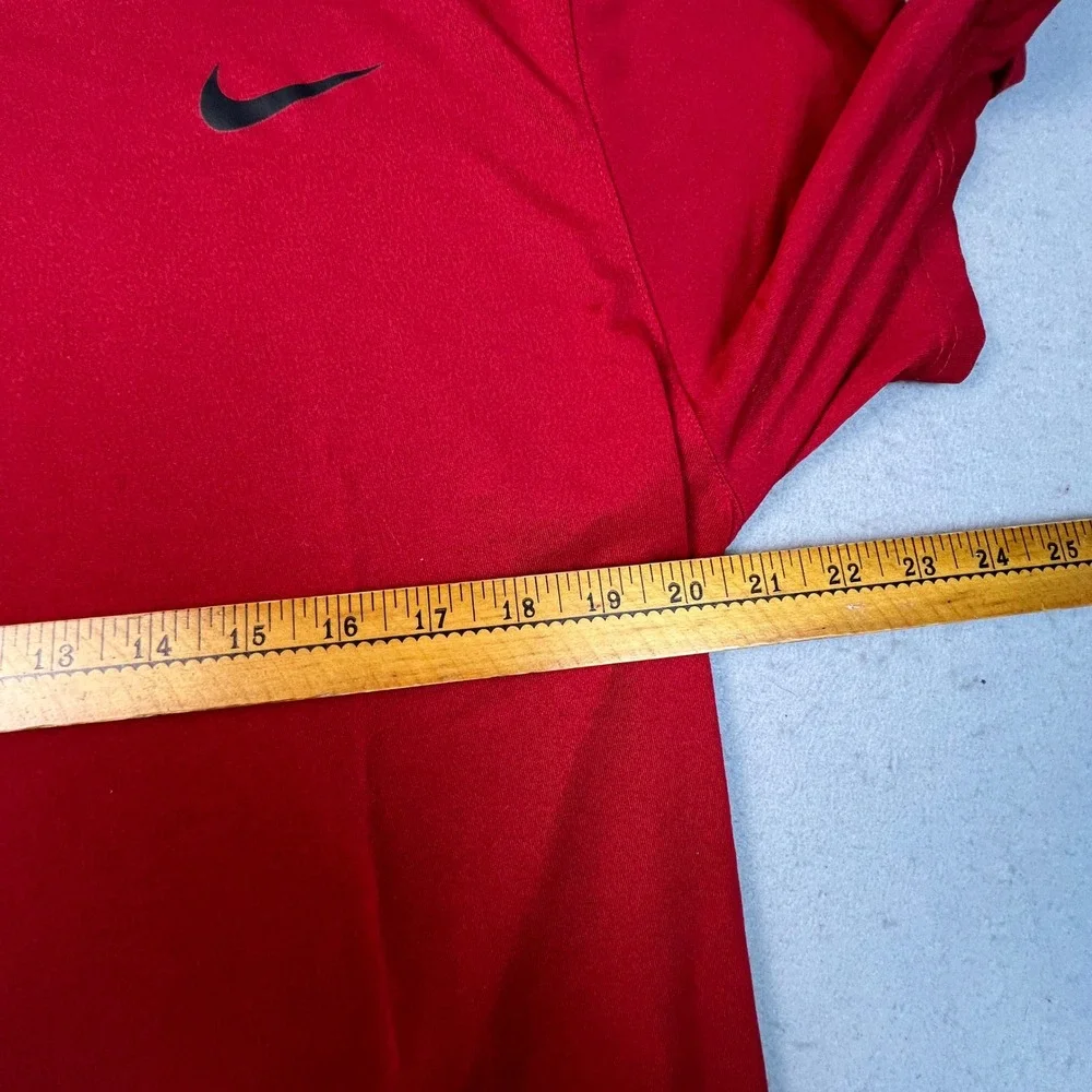 Nike Dri-FIT Training Shirt Mens Large Red Short Sleeve Swoosh Athletic Gym Tee